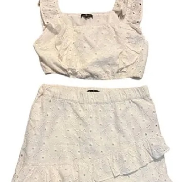 7 For All Mankind White Eyelet Top and Skirt Set - Picture 3 of 6